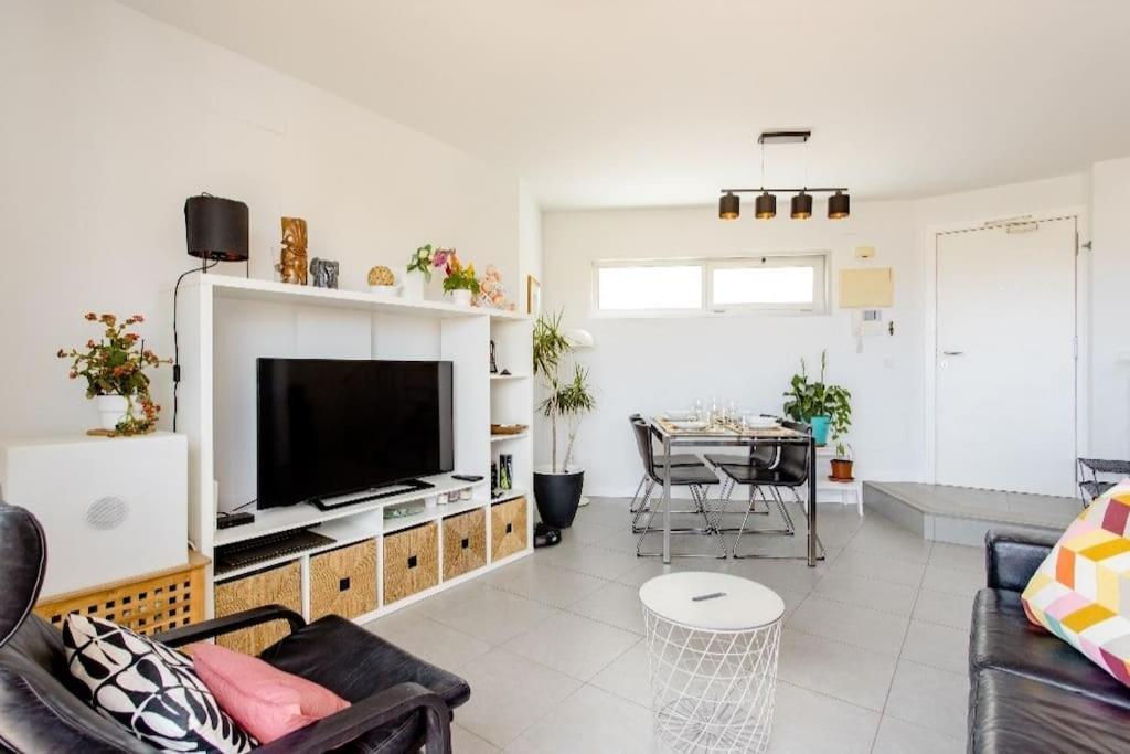 El Medano Beachfront Triplex Penthouse With Pool, Rooftop, Sea View מראה חיצוני תמונה